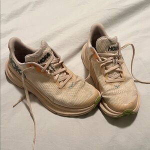 Clifton 9 Hoka running shoes